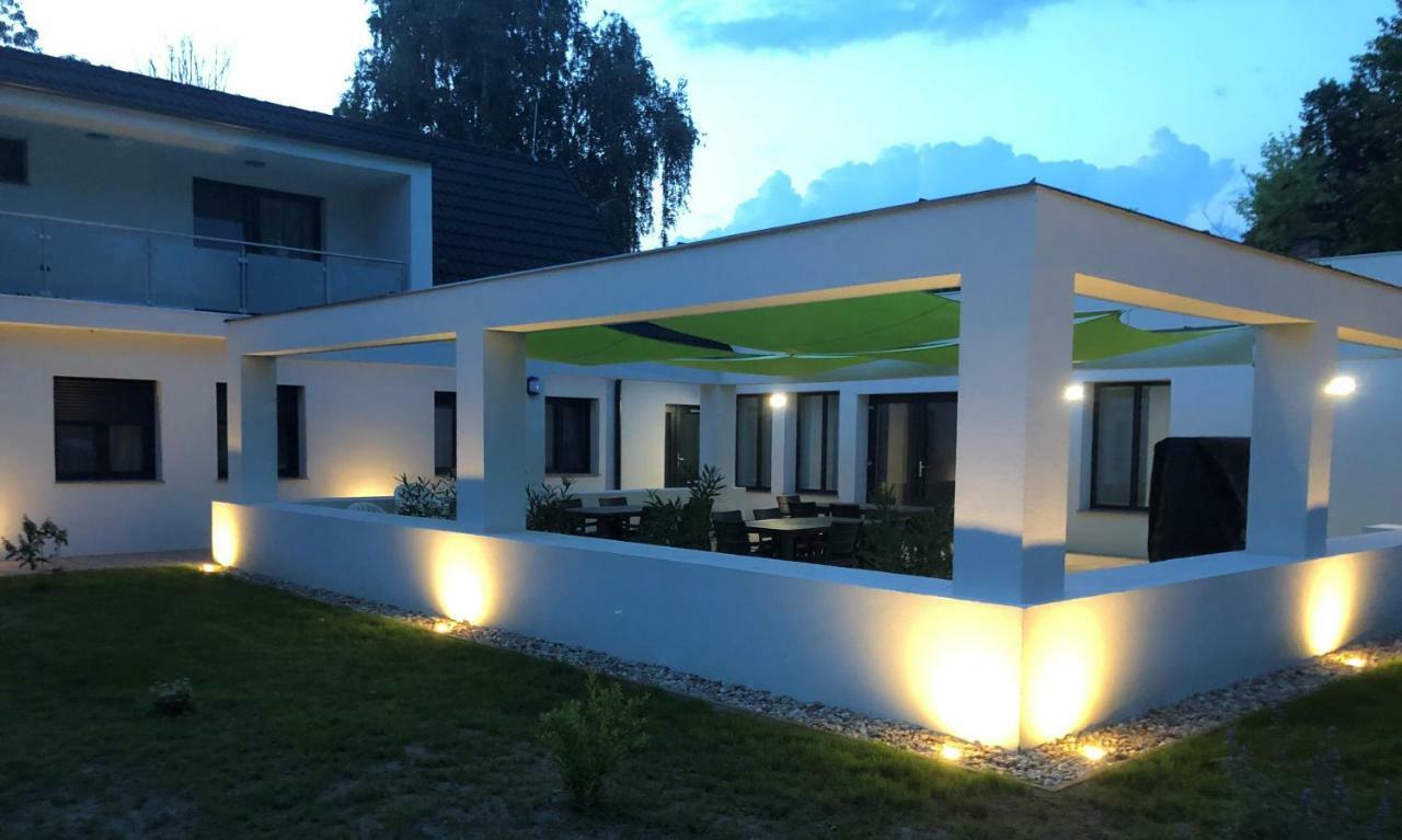 Duna Vendeghaz Hotel Fadd-Dombori Ngoại thất bức ảnh